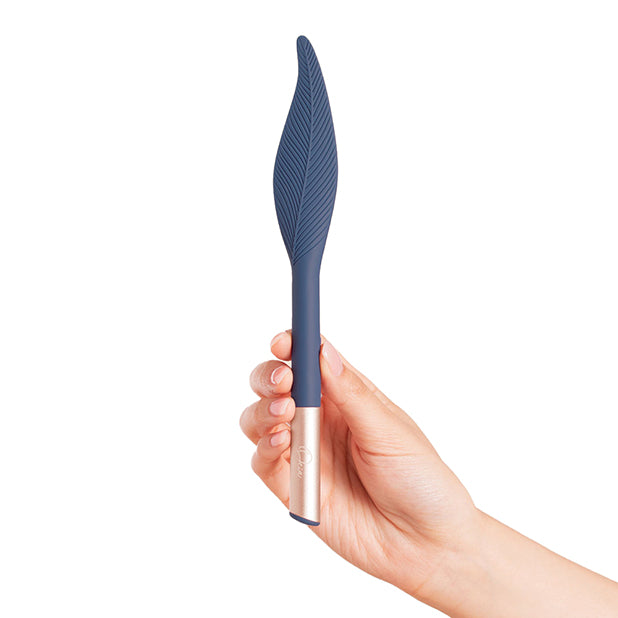The Feather Flickering Mini Vibe Vibrator Deia